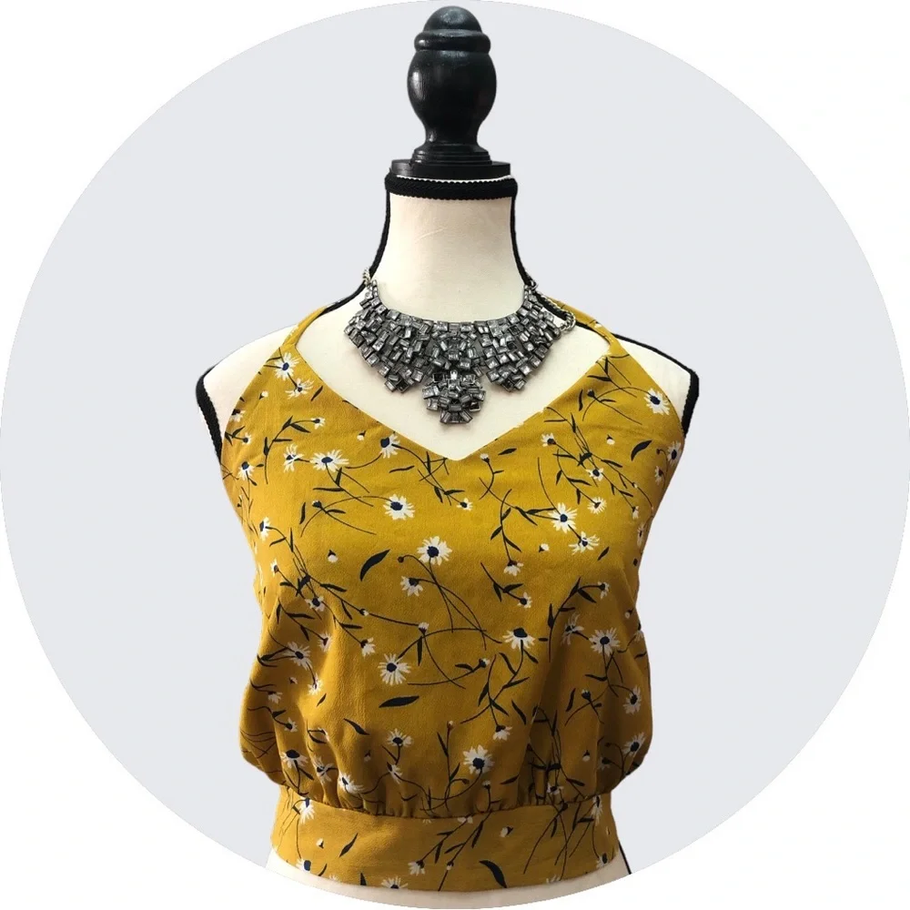 Women florals top - Picture 2 of 6